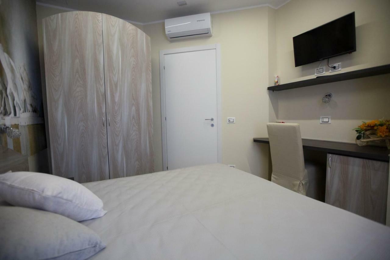 알바노라치알레 4 Rent B&B 외부 사진