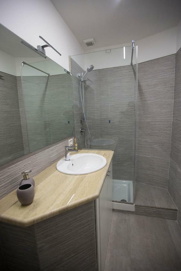 알바노라치알레 4 Rent B&B 외부 사진